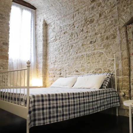 La Petite Maison 4*